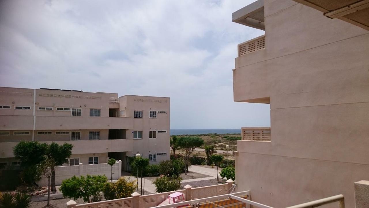 Habitaciones En Casa Compartida Retamar Almería Kültér fotó